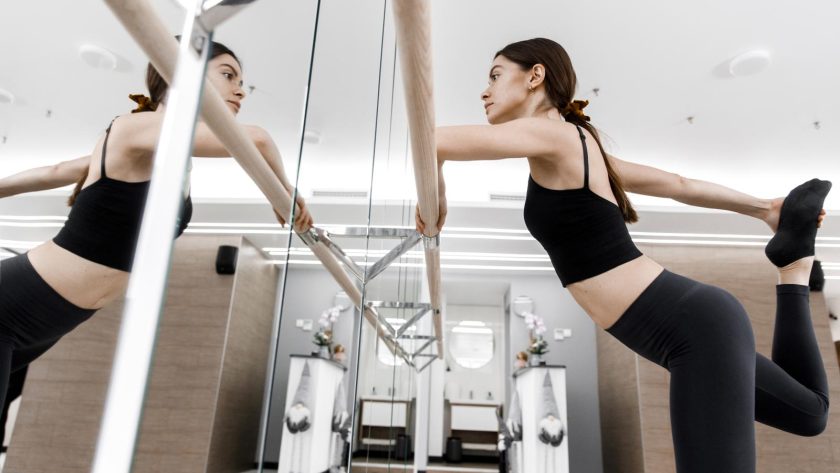Standing leg curl